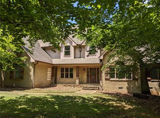 1964 Stoneridge Dr, Auburn, AL 36830