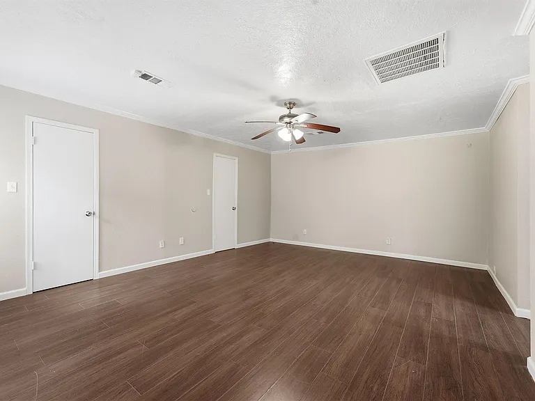 2042 Bridge Cross Ln — Photo 12