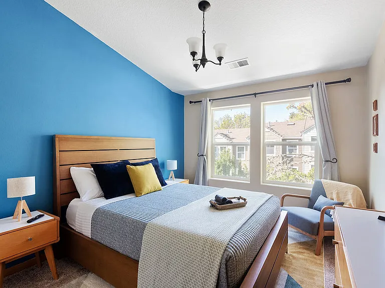 10237 NW Wilshire Ln — Photo 33
