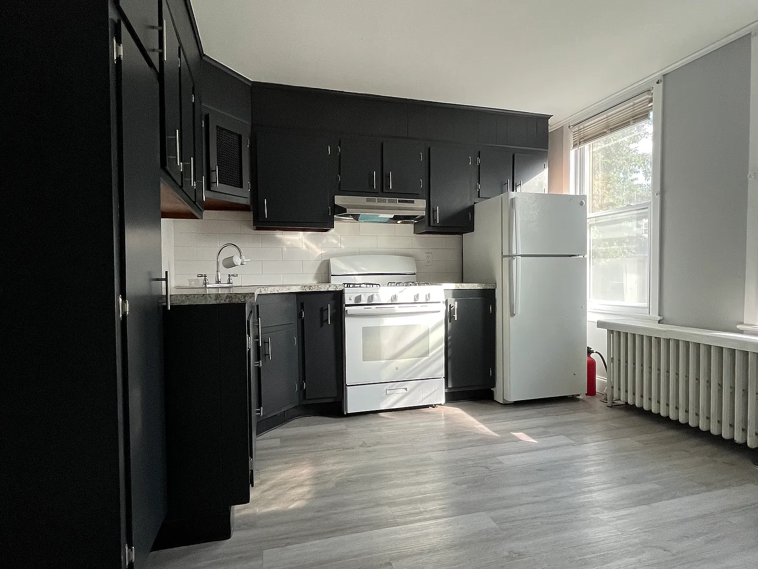 49 Neptune Ave — Photo 4