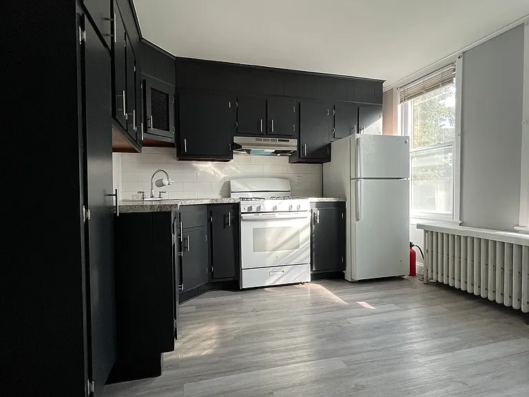 49 Neptune Ave #1 — Photo 4
