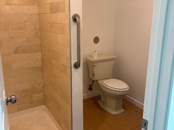 4619 W 3rd St, Santa Ana, CA 92703