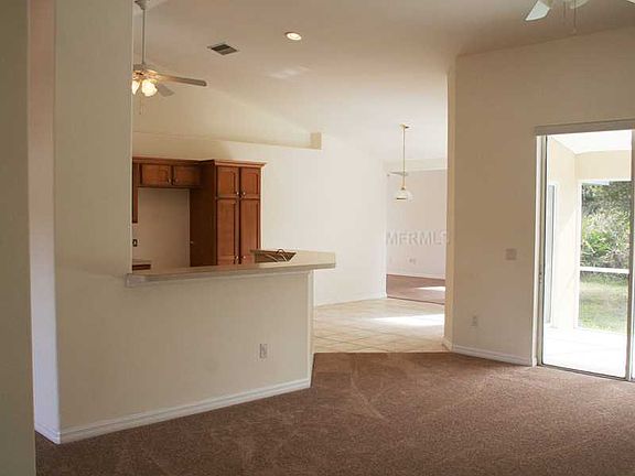 3rd image of 2818 Grandview Dr
