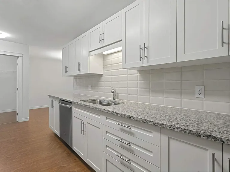 190 Carson Dr — Photo 5
