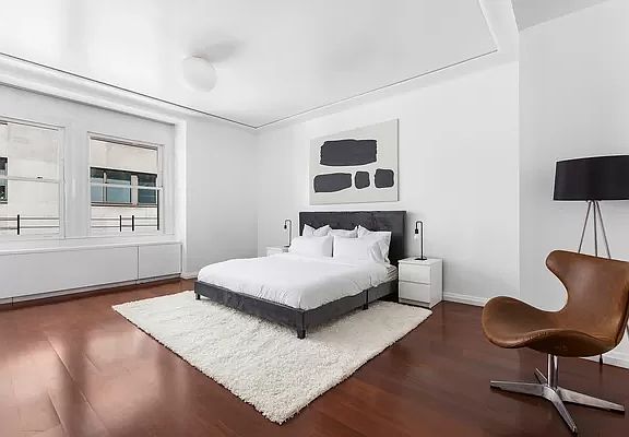 3rd image of 55 Wall St #804A