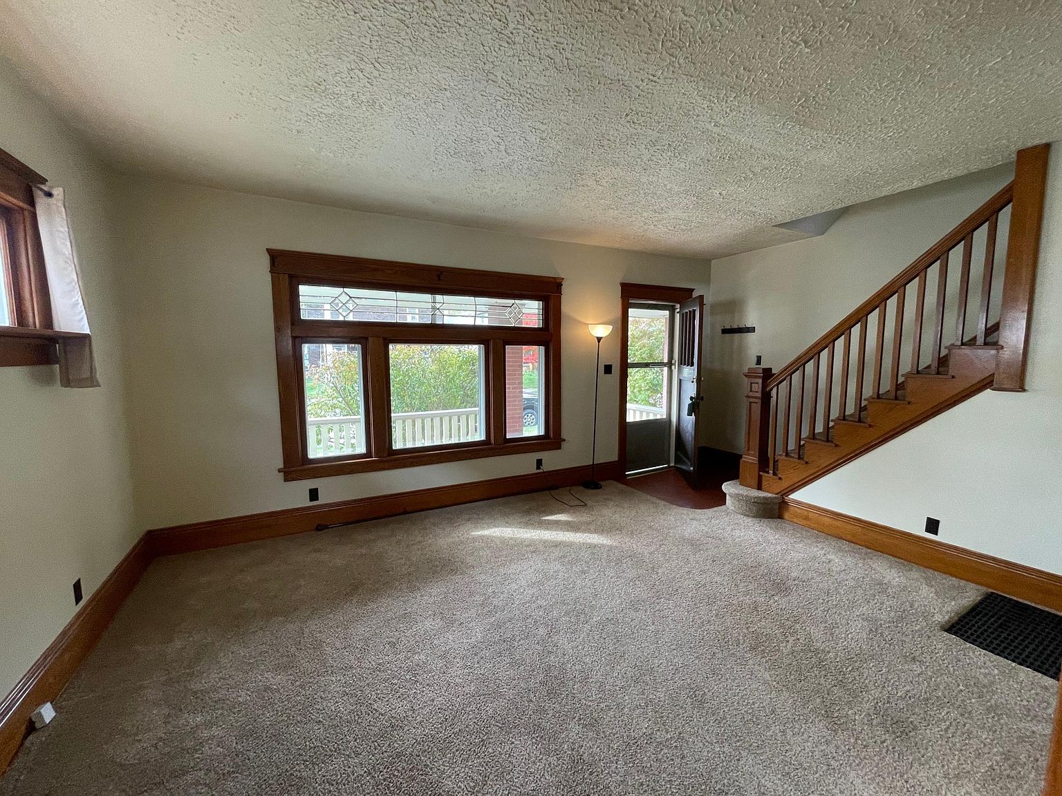 218 South St, Alliance, OH 44601 Zillow