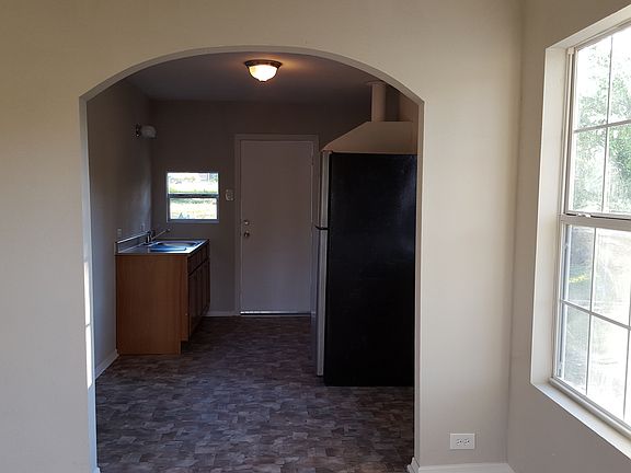 5th image of 426 Kathy Dr
