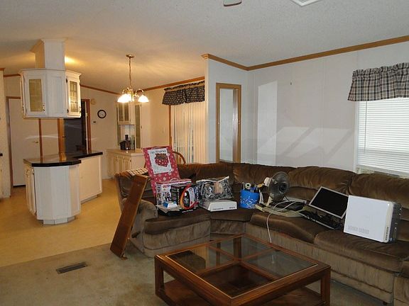 2nd image of 165 Panhandle Dr E
