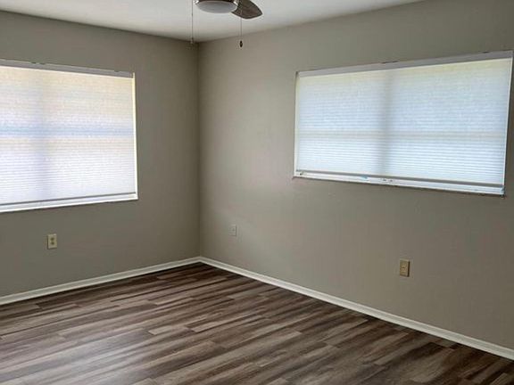 3rd image of 1814 East Dr