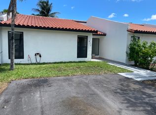 933 SW 119th Ct, Miami, FL 33184