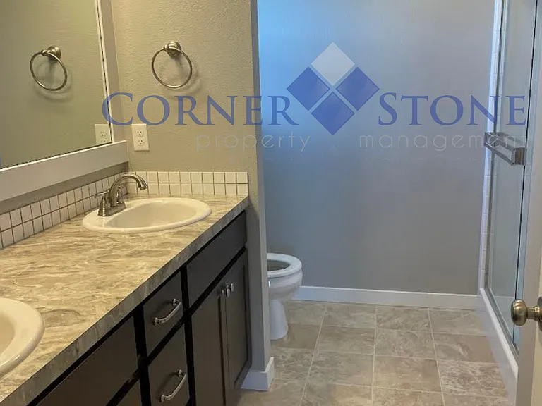 152 S Riggs Spring Ave — Photo 11