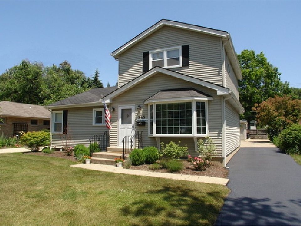 949 Spring Rd. Beautiful!