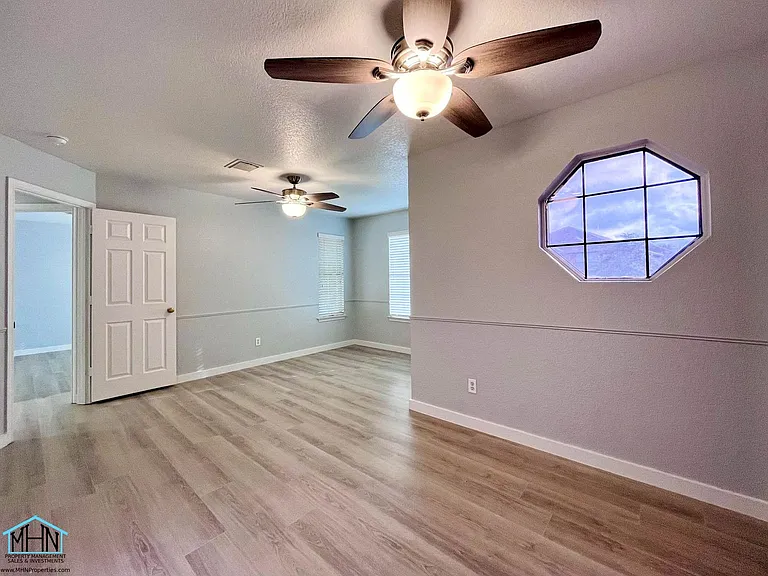 11205 Forest Pass Ct — Photo 11