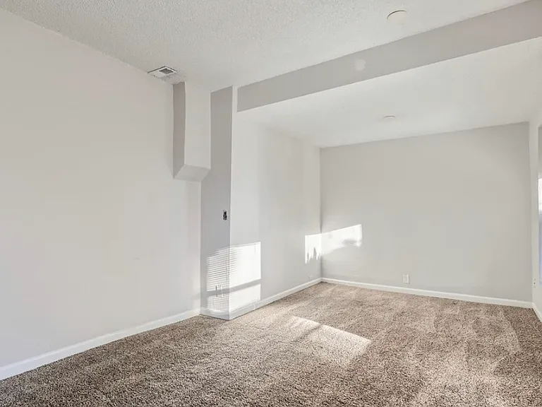 4533 Fillmore St #A — Photo 9