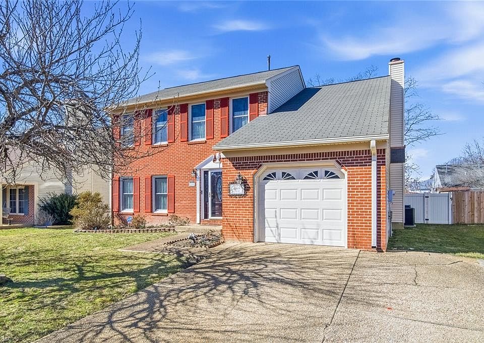 1st image of 439 Mayfield Pl