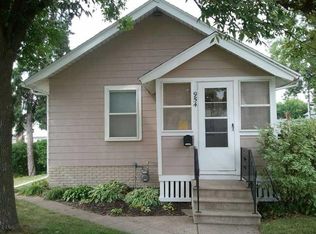 954 16th Ave SW, Cedar Rapids, IA 52404