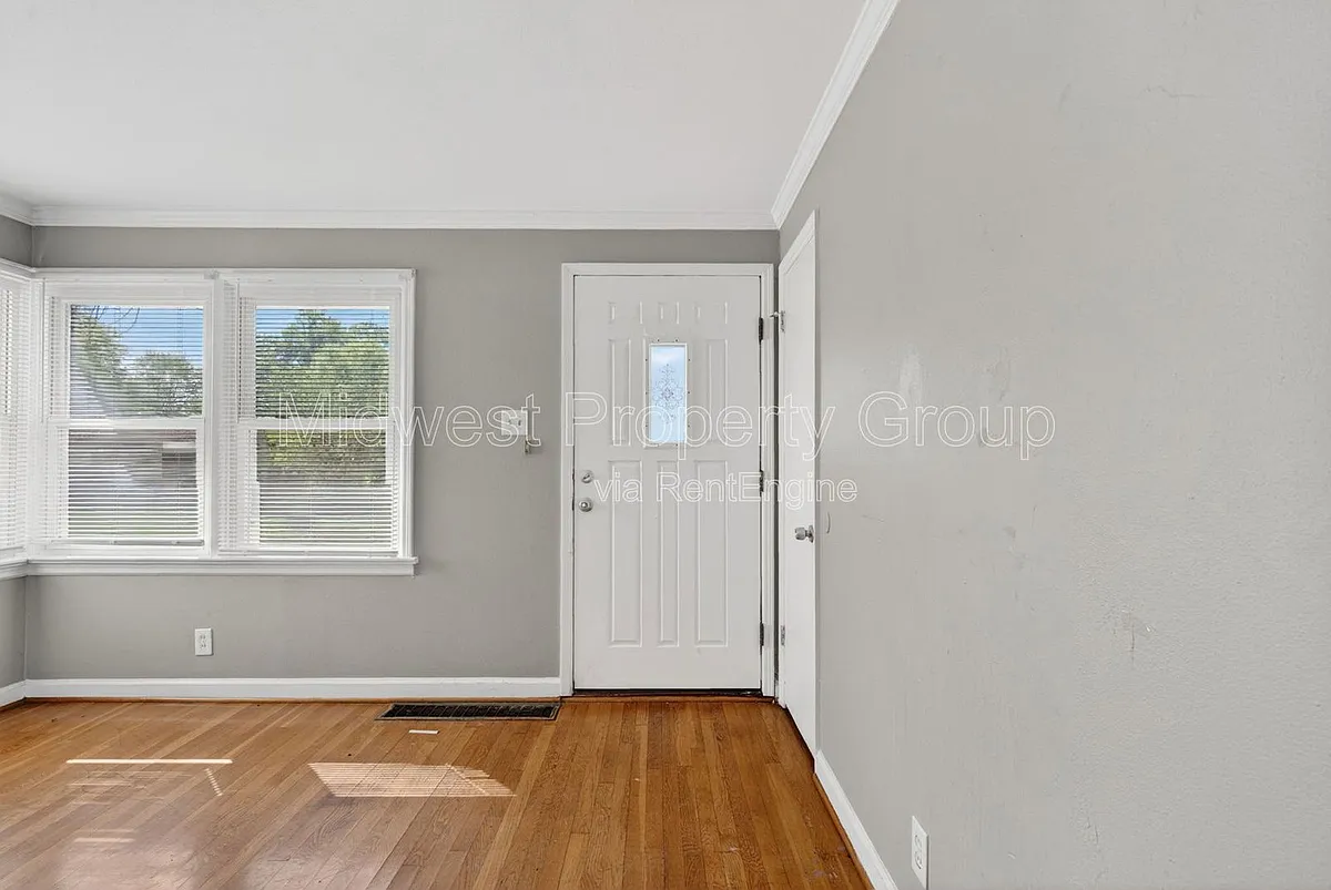 Building Photo - 1223 Rapid Dr