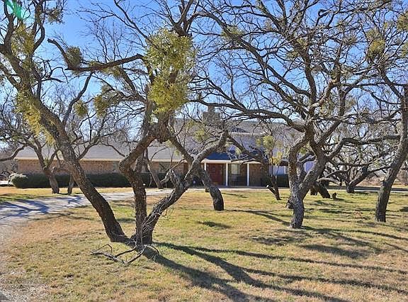 3rd image of 726 County Road 337