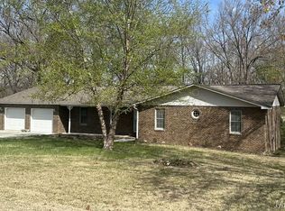 17173 E Cedar Hills Dr, Dexter, MO 63841