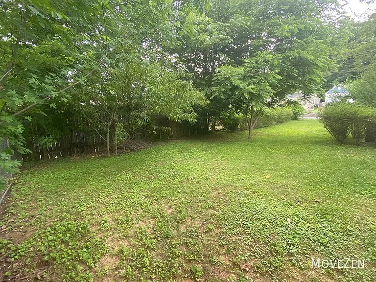 2301 Cherokee Ln — Photo 18