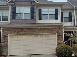 521 Whitworth Ln, Morrisville, NC 27560