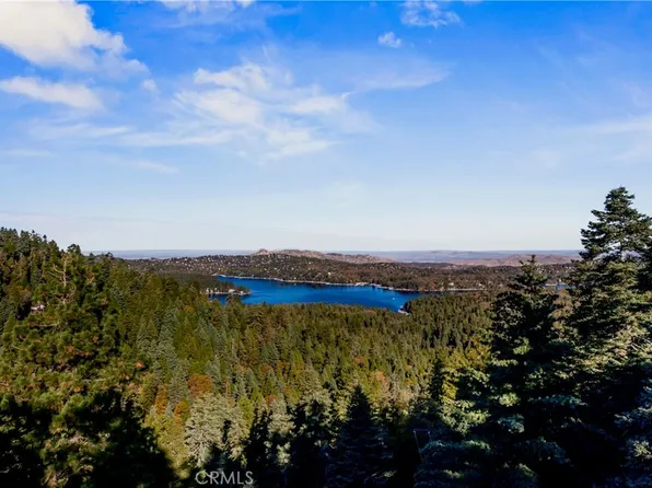 813 Greenbriar Dr, Skyforest, CA 92385