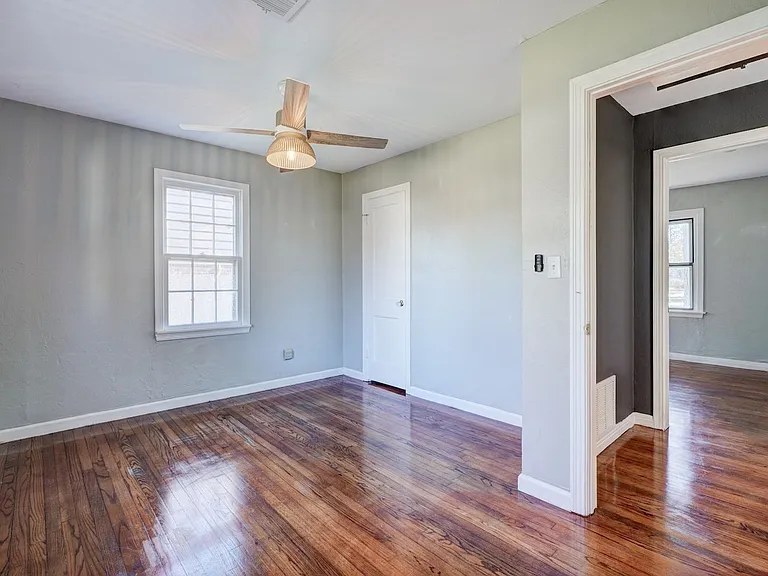3135 NW Grand Blvd — Photo 32
