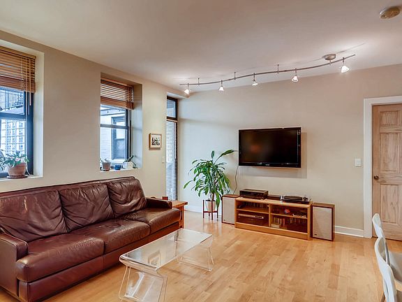 2nd image of 811 W Eastwood Ave APT 507