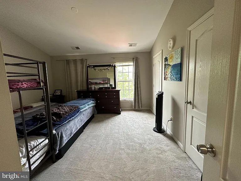 2386 Woodland Pond Ln — Photo 13