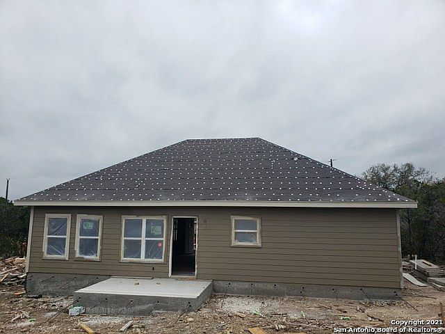 2nd image of 665 Freemont