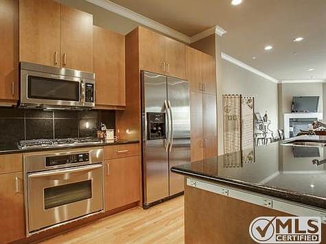 5th image of 4023 Rawlins St APT 105