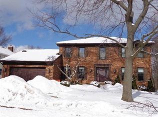 804 Furlong Dr, Libertyville, IL