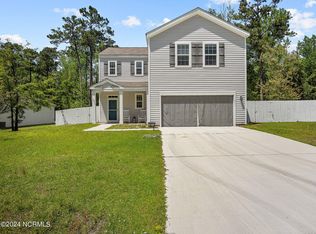 211 J Belton Ct, Sneads Ferry, NC 28460