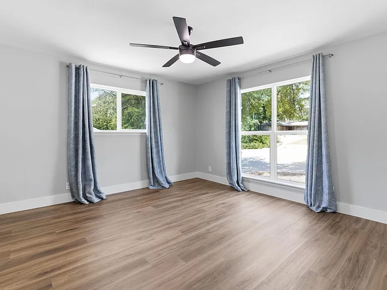 6103 Cherrylawn Cir — Photo 22