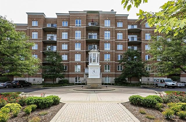 1st image of 799 Graceland Ave Unit 309