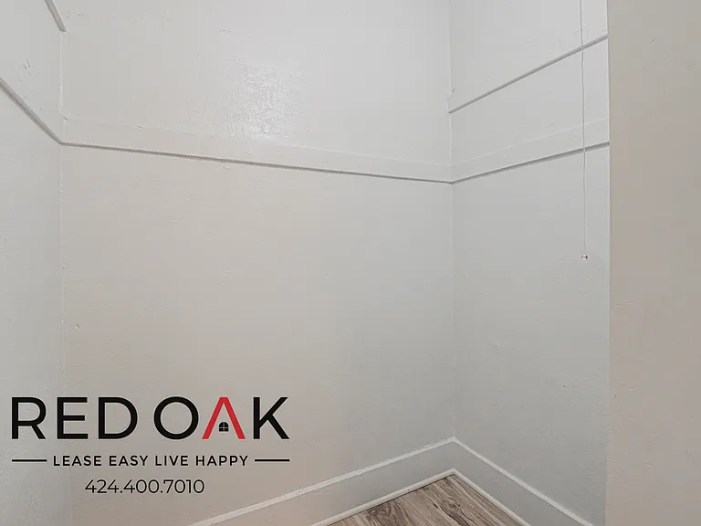 816- 822 S Park View St — Photo 30
