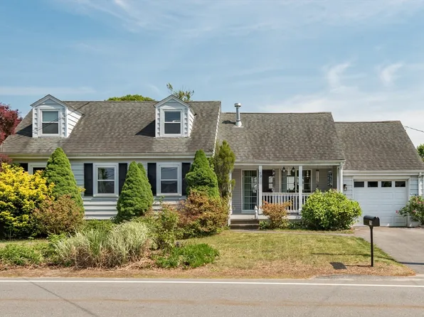 70 Puritan Rd, Bourne, MA 02532
