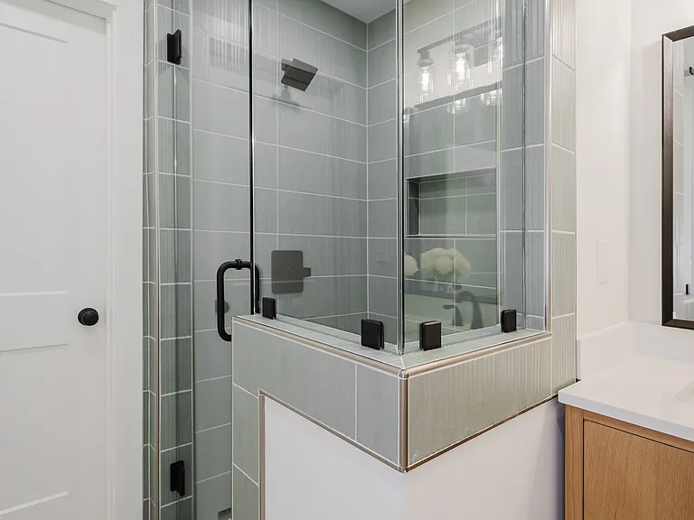 2260 Pine Ln — Photo 24