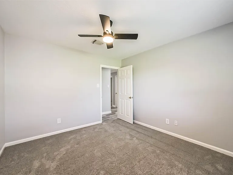10999 Fairland Dr — Photo 23