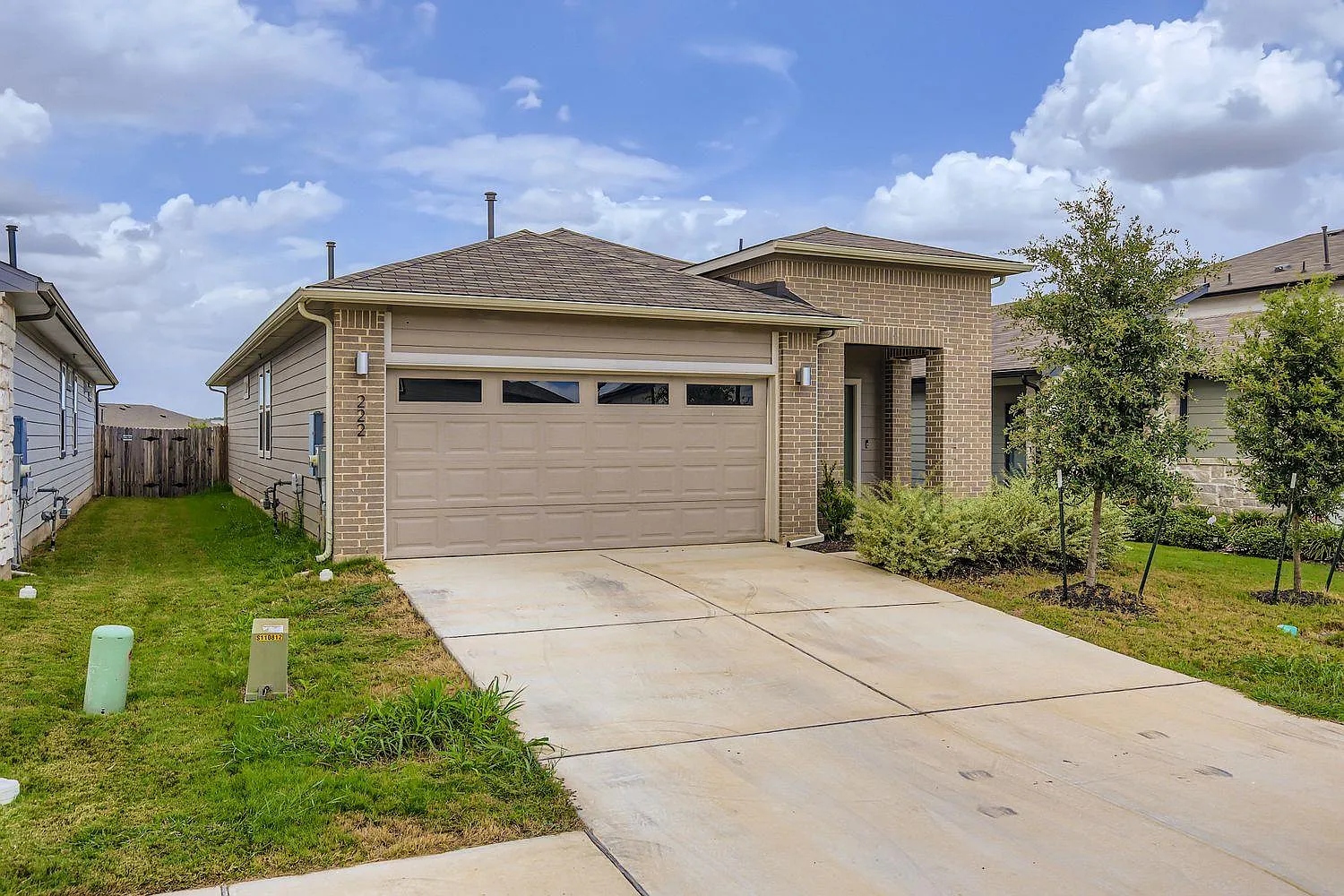 3 bed, 2.0 bath, 1499 sqft, $1,875 — Photo 3