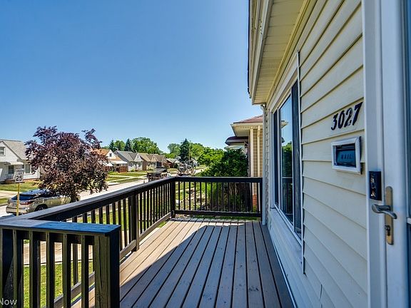 3rd image of 3027 Torrington Ave