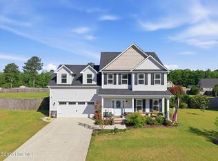 685 Aria Ln, Hubert, NC 28539