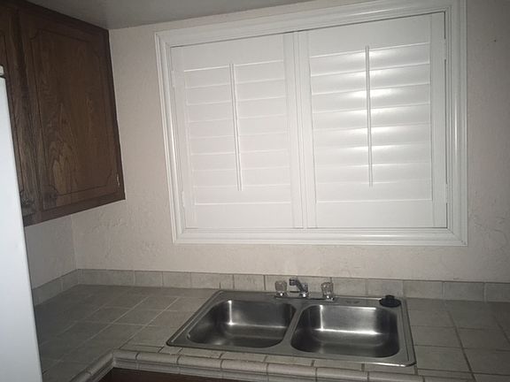 4th image of 2901 S Palo Verde Ln Unit 16