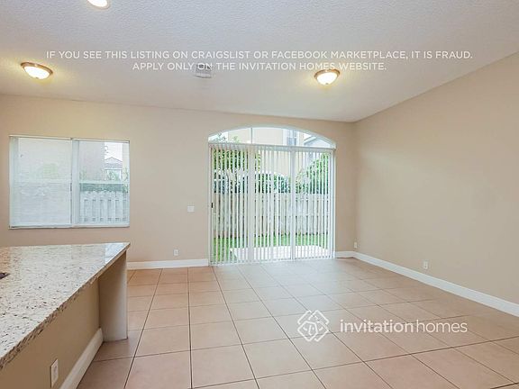 4th image of 3728 SW 50th Ct