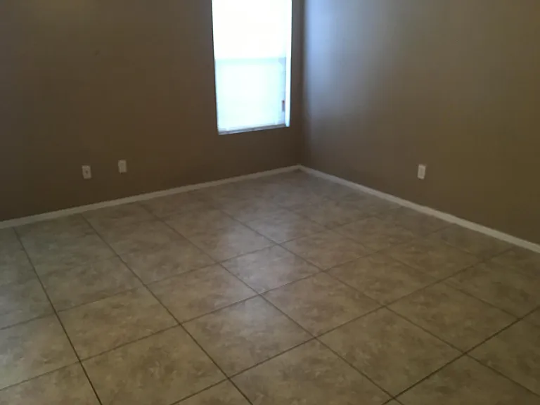 7776 N 56th Ln — Photo 20