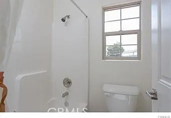 601 N Walnut St #B — Photo 5