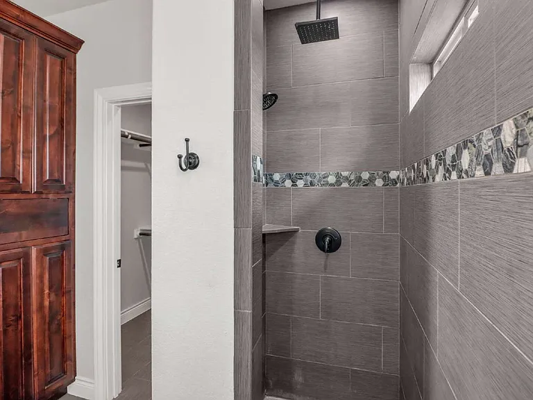 380 Abrego Lake Dr — Photo 26