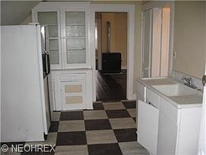 3rd image of 3830 Newark Ave