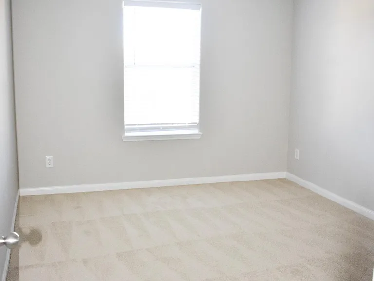 2127 Mandarin Way — Photo 7