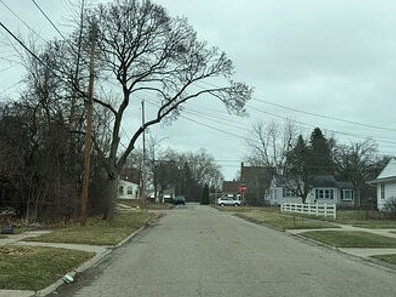 4th image of 2725 Brandon St
